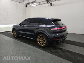 2024 Porsche Cayenne Turbo E-Hybrid – miniatura 6