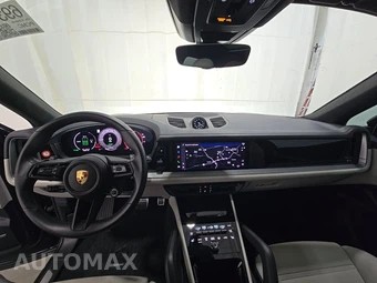 2024 Porsche Cayenne Turbo E-Hybrid - miniatura 11
