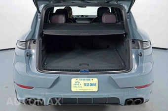 2024 Porsche Cayenne Turbo E-Hybrid - miniatura 8