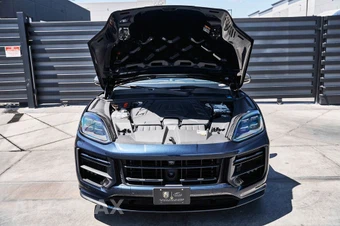 2024 Porsche Cayenne Turbo GT - miniatura 18