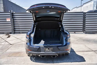 2024 Porsche Cayenne Turbo GT - miniatura 22