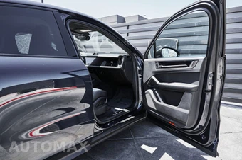 2024 Porsche Cayenne Turbo GT - miniatura 28