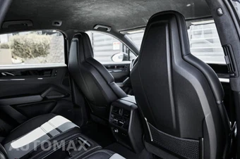 2024 Porsche Cayenne Turbo GT - miniatura 44