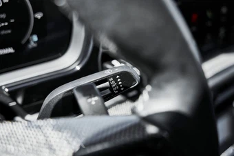 2024 Porsche Cayenne Turbo GT - miniatura 66