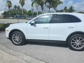 2024 Porsche Cayenne – miniatura 3