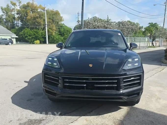 2024 Porsche Cayenne – miniatura 2