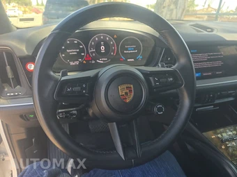 2024 Porsche Cayenne – miniatura 10