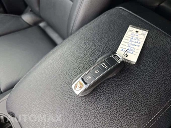 2024 Porsche Cayenne – miniatura 8