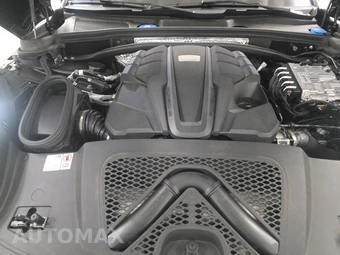 2024 Porsche Macan GTS - miniatura 15