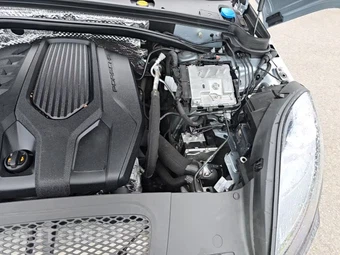 2024 Porsche Macan – miniatura 20