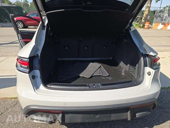 2024 Porsche Macan – miniatura 14