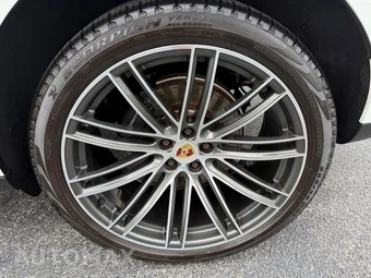 2024 Porsche Macan - miniatura 6