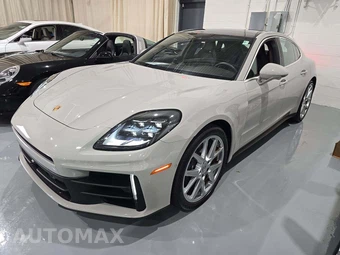 2024 Porsche Panamera 4
