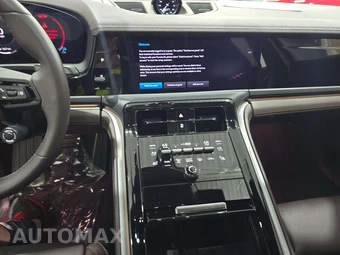 2024 Porsche Panamera 4 – miniatura 10