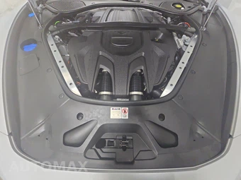 2024 Porsche Panamera 4 – miniatura 15