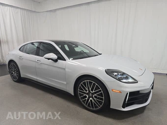 2024 Porsche Panamera 4 – miniatura 3