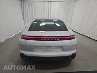 2024 Porsche Panamera 4 – miniatura 5