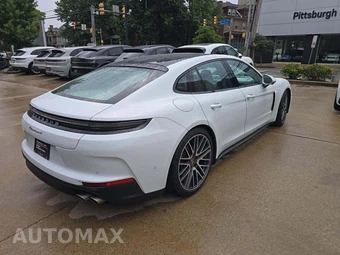 2024 Porsche Panamera 4 – miniatura 3