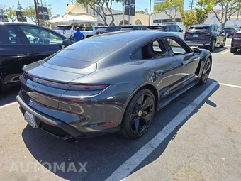 2024 Porsche Taycan GTS – miniatura 3