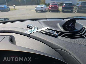 2024 Porsche Taycan – miniatura 9