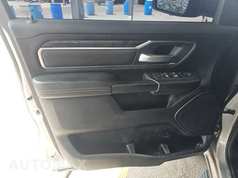 2024 Ram 1500 Big Horn Crew Cab Medium Bed - miniatura 9