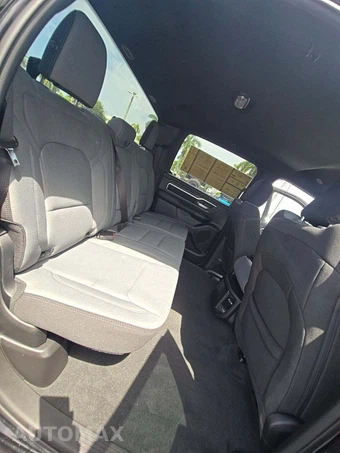2024 Ram 1500 Big Horn Crew Cab Short Bed - miniatura 16