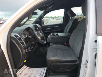 2024 Ram 1500 Big Horn Crew Cab Short Bed - miniatura 7
