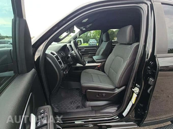 2024 Ram 1500 Big Horn Crew Cab Short Bed - miniatura 3