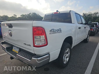 2024 Ram 1500 Big Horn Crew Cab Short Bed - miniatura 4