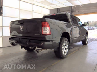 2024 Ram 1500 Big Horn Crew Cab Short Bed - miniatura 4