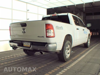 2024 Ram 1500 Big Horn Crew Cab Short Bed - miniatura 4