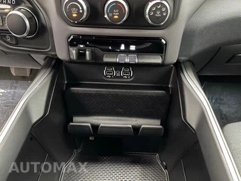 2024 Ram 1500 Big Horn Extended Cab Medium Bed - miniatura 38