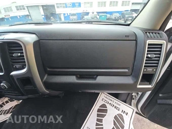 2024 Ram 1500 Classic SLT Extended Cab Medium Bed - miniatura 16