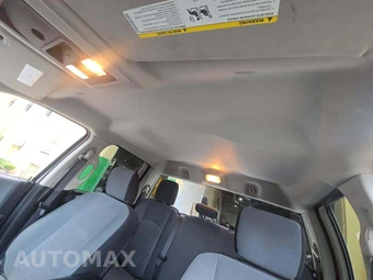 2024 Ram 1500 Classic SLT Extended Cab Medium Bed - miniatura 8