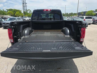 2024 Ram 1500 Classic SLT Extended Cab Medium Bed - miniatura 11