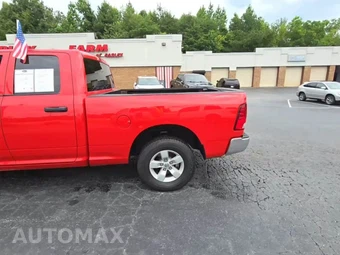 2024 Ram 1500 Classic SLT Extended Cab Medium Bed - miniatura 3