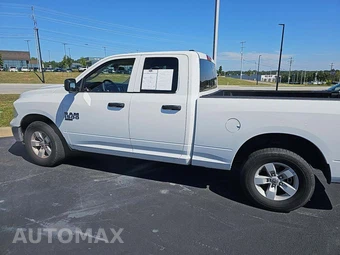 2024 Ram 1500 Classic SLT Extended Cab Medium Bed - miniatura 2