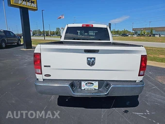 2024 Ram 1500 Classic SLT Extended Cab Medium Bed - miniatura 3