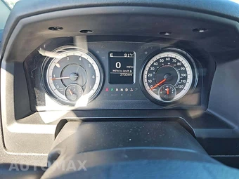 2024 Ram 1500 Classic SLT Extended Cab Medium Bed - miniatura 9