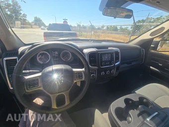 2024 Ram 1500 Classic SLT Extended Cab Medium Bed - miniatura 11