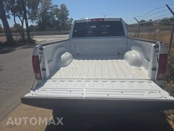 2024 Ram 1500 Classic SLT Extended Cab Medium Bed - miniatura 16