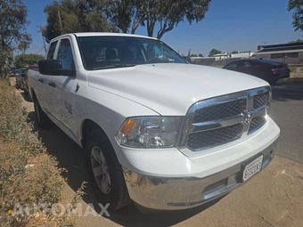 2024 Ram 1500 Classic SLT Extended Cab Medium Bed - miniatura 3