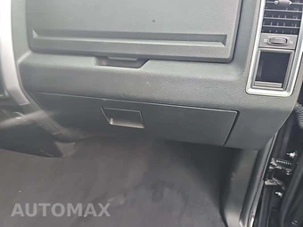 2024 Ram 1500 Classic SLT Extended Cab Medium Bed - miniatura 19