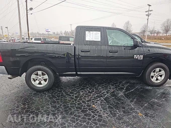 2024 Ram 1500 Classic SLT Extended Cab Medium Bed - miniatura 4