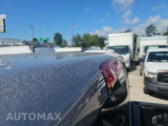 2024 Ram 1500 Classic SLT Extended Cab Medium Bed - miniatura 2