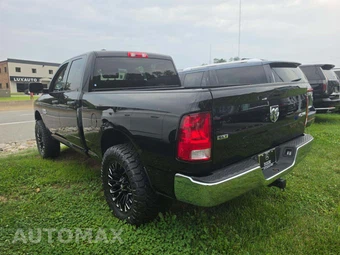 2024 Ram 1500 Classic SLT Extended Cab Medium Bed - miniatura 2