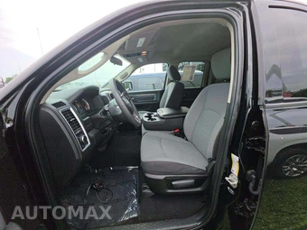 2024 Ram 1500 Classic SLT Extended Cab Medium Bed - miniatura 6
