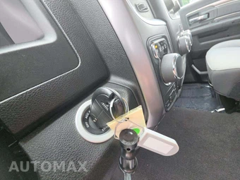 2024 Ram 1500 Classic SLT Extended Cab Medium Bed - miniatura 8