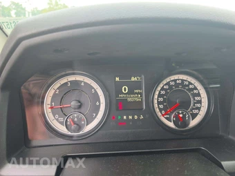 2024 Ram 1500 Classic SLT Extended Cab Medium Bed - miniatura 9