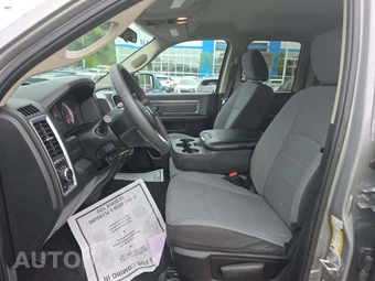 2024 Ram 1500 Classic SLT Extended Cab Medium Bed - miniatura 3